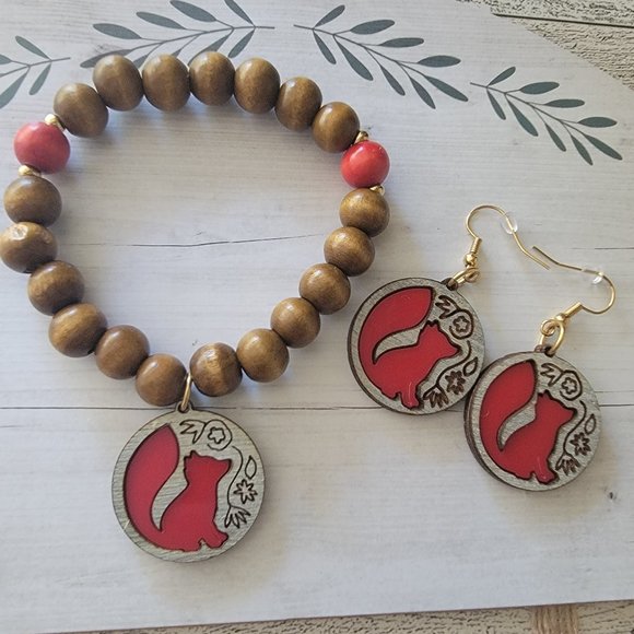Handmade Jewelry - Handmade |Brown & Red Wood Bead Woodland Animal Pendant Bracelet and Earring Set